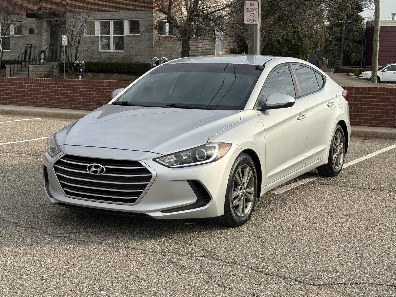 Used 2018 Hyundai Elantra SEL FWD image 3