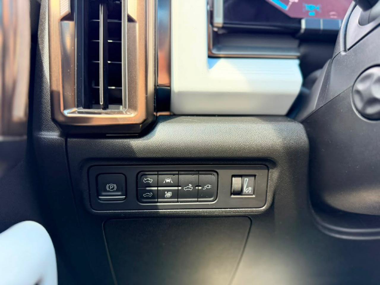 Used 2024 GMC Hummer EV 3X w/ Battery Pack, 24 Module Pack AWD/4WD image 27