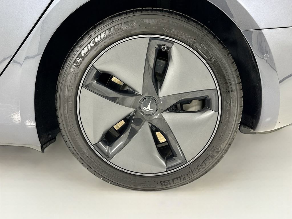 Used 2018 Tesla Model 3 image 30