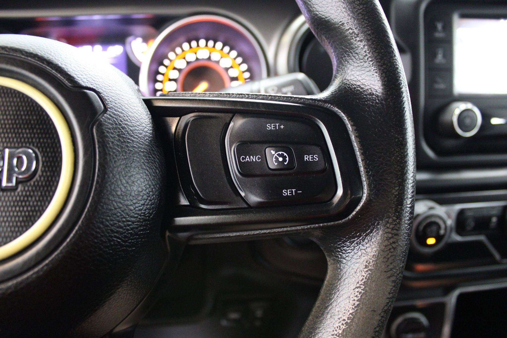 Used 2018 Jeep Wrangler Unlimited Sport image 31