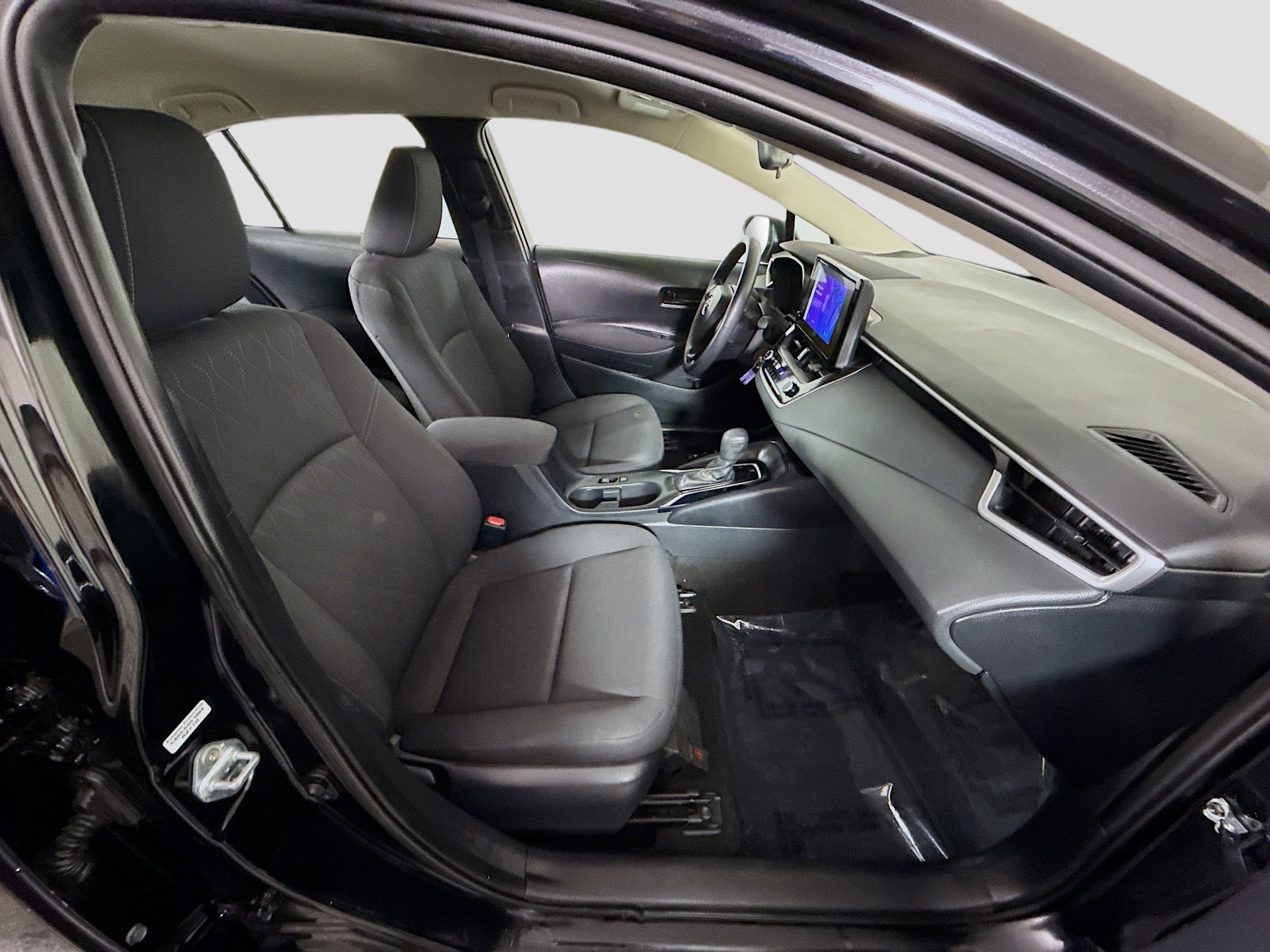 Used 2023 Toyota Corolla LE FWD image 28