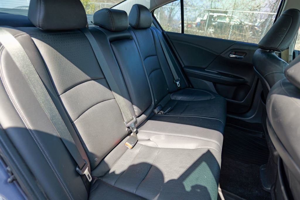 Used 2014 Honda Accord EX-L image 32