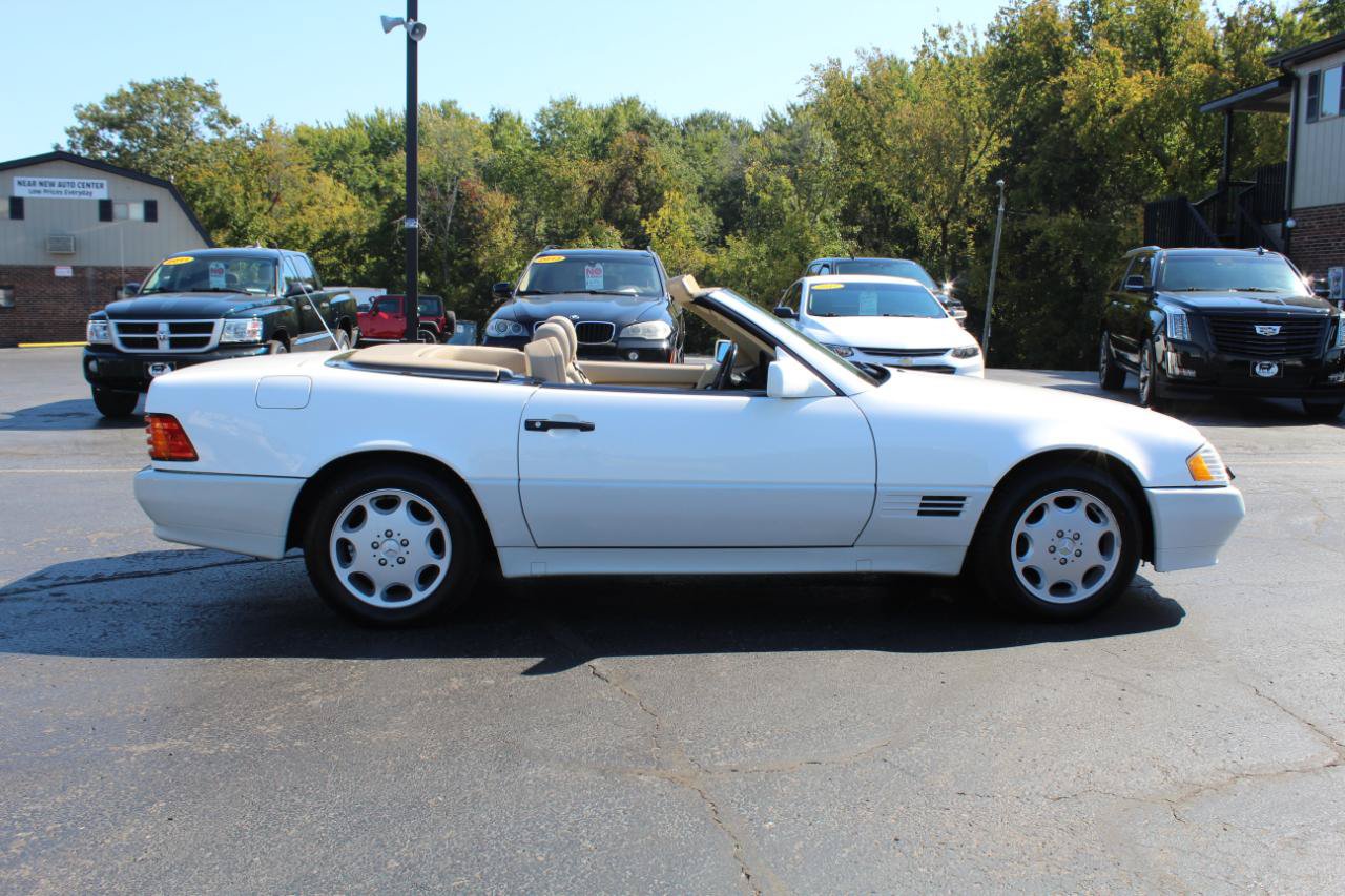 Used 1995 Mercedes-Benz SL 320 image 4