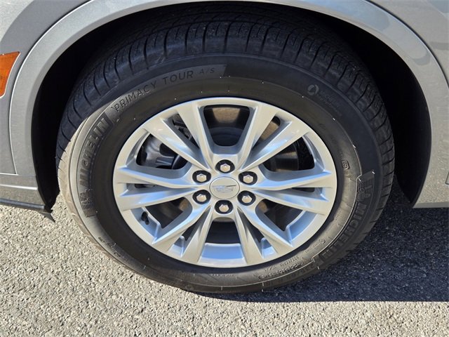 New 2025 Cadillac XT6 Luxury image 9