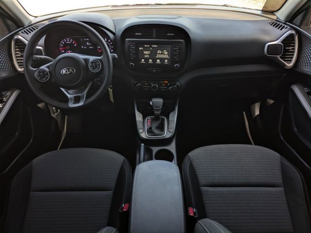 Certified 2021 Kia Soul S image 16