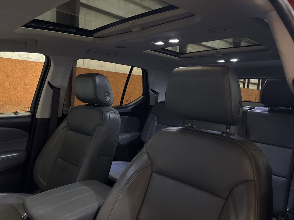 Used 2019 Chevrolet Traverse LT w/ LT Premium Package image 23