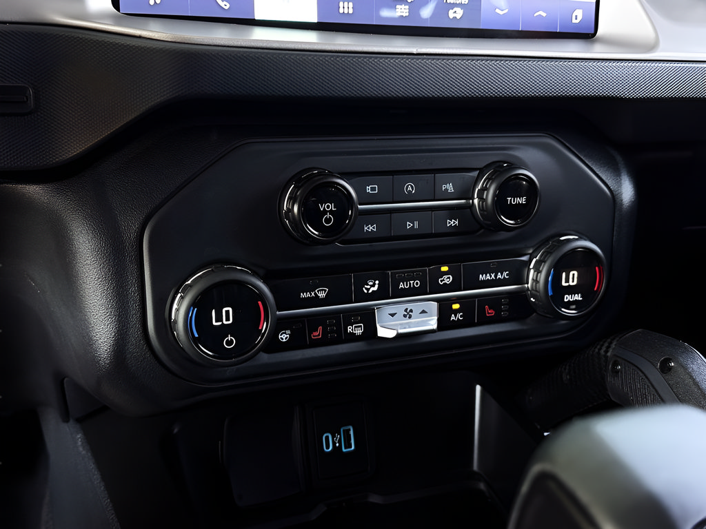 Used 2023 Ford Bronco Raptor AWD/4WD image 12