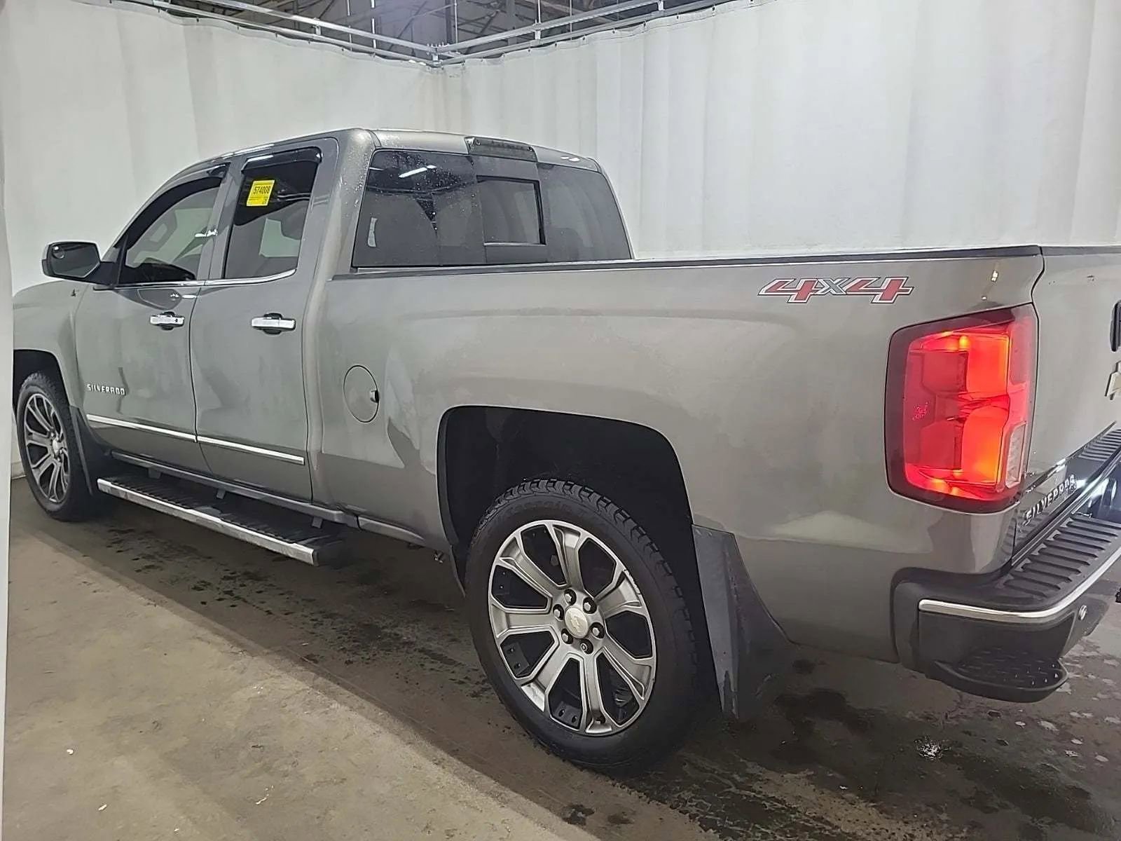 Used 2017 Chevrolet Silverado 1500 LTZ image 2