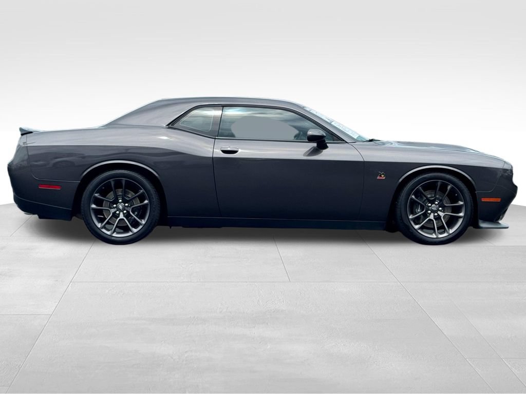 Used 2022 Dodge Challenger R/T Scat Pack RWD image 8