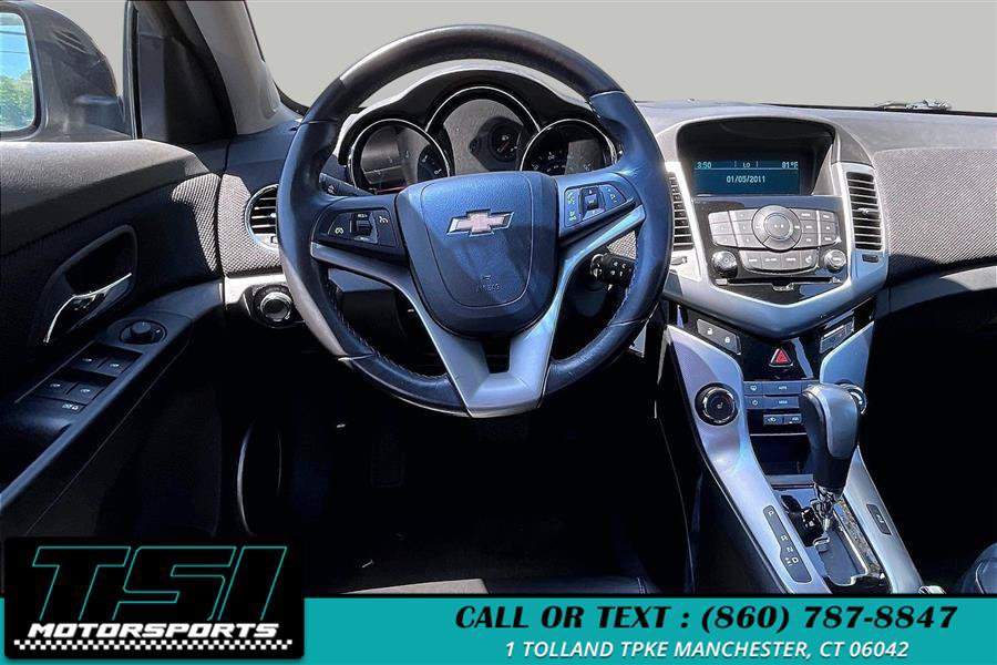 Used 2011 Chevrolet Cruze LTZ FWD image 5