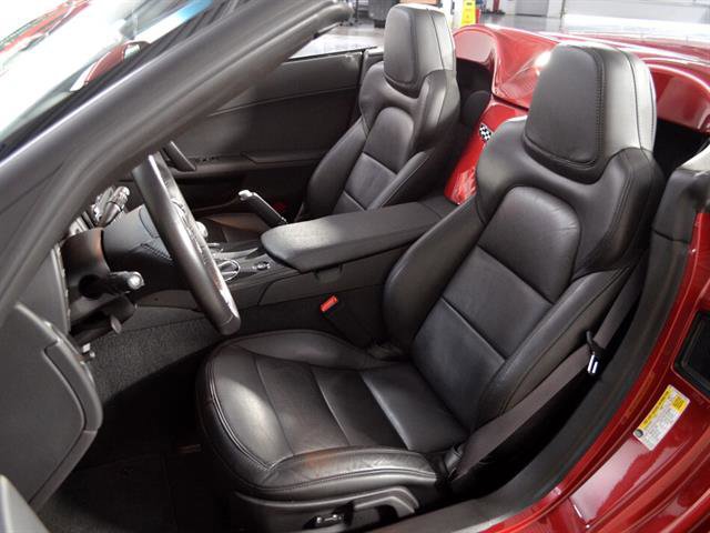 Used 2013 Chevrolet Corvette Convertible image 13