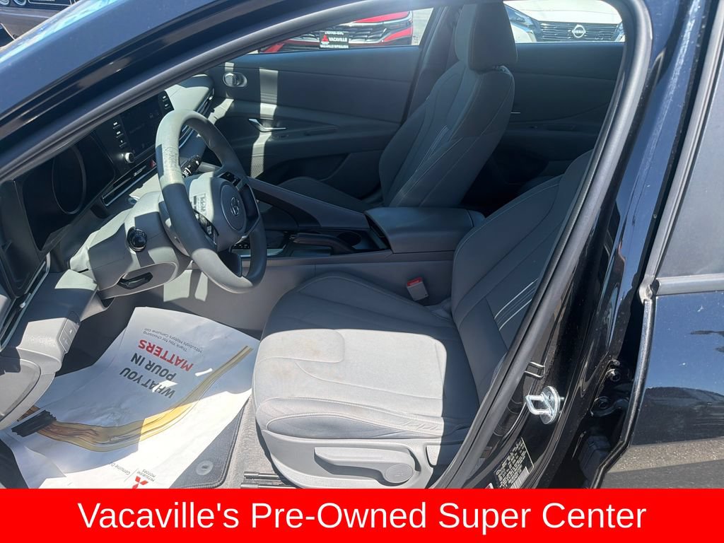 Used 2022 Hyundai Elantra SEL w/ Cargo Package FWD image 9