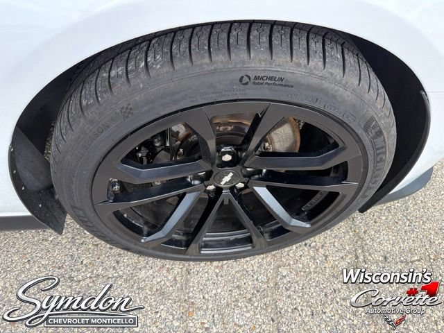 Used 2015 Chevrolet Camaro ZL1 RWD image 21