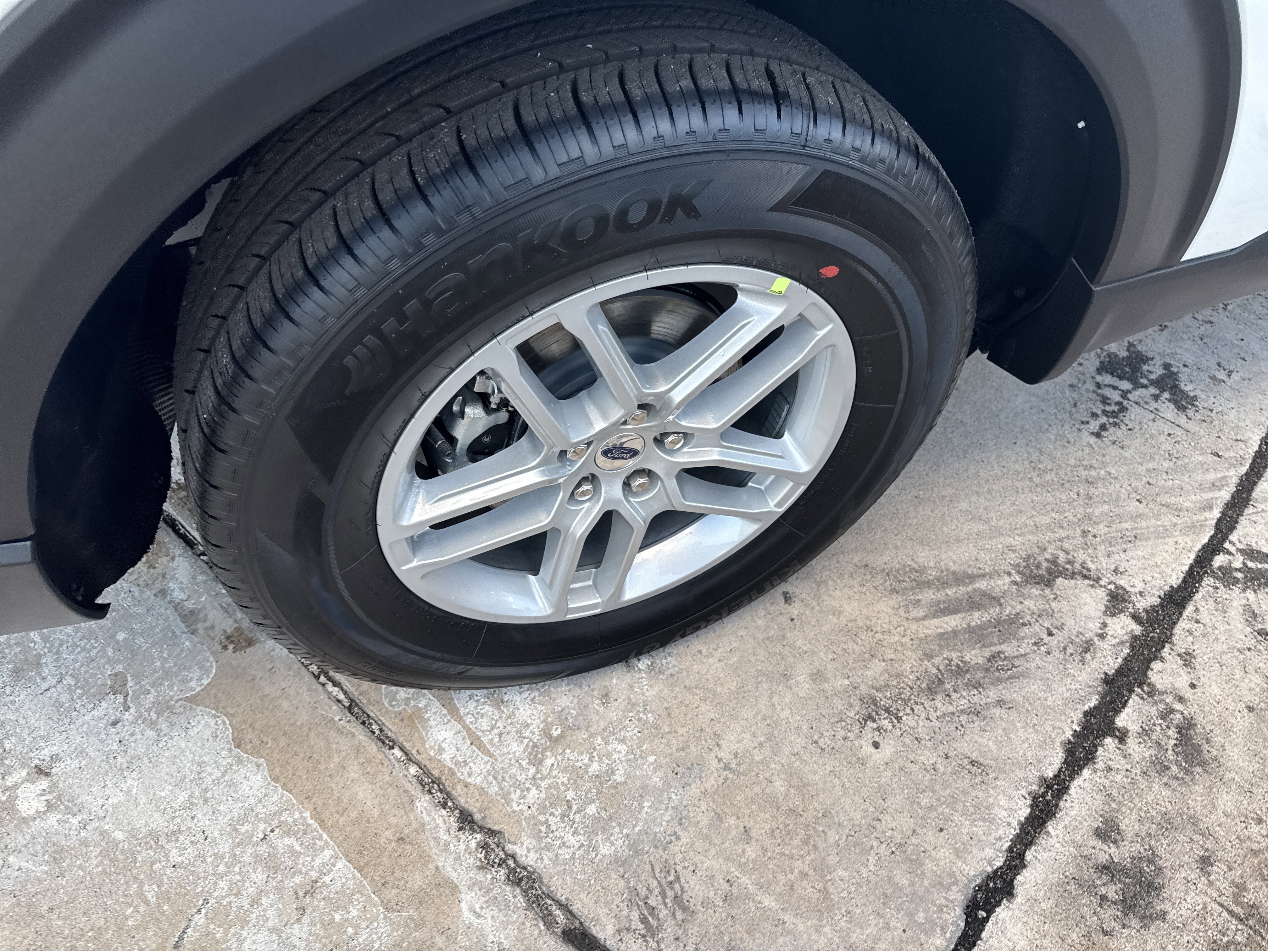 New 2026 Ford Explorer Active w/ Active Comfort Package image 9