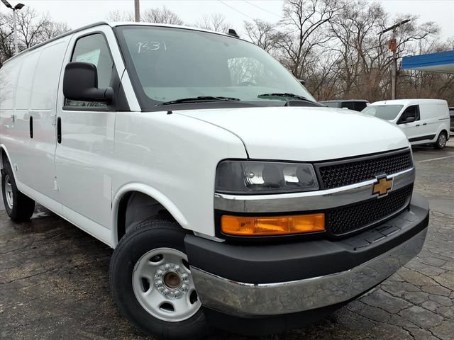 New 2026 Chevrolet Express 2500 w/ Driver Convenience Package RWD image 15