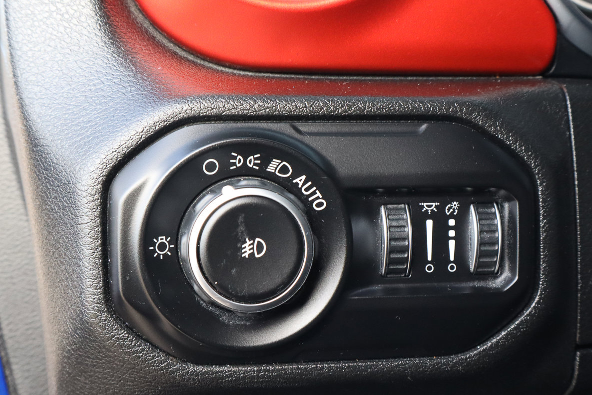 Used 2020 Jeep Wrangler Rubicon w/ Cold Weather Group image 20