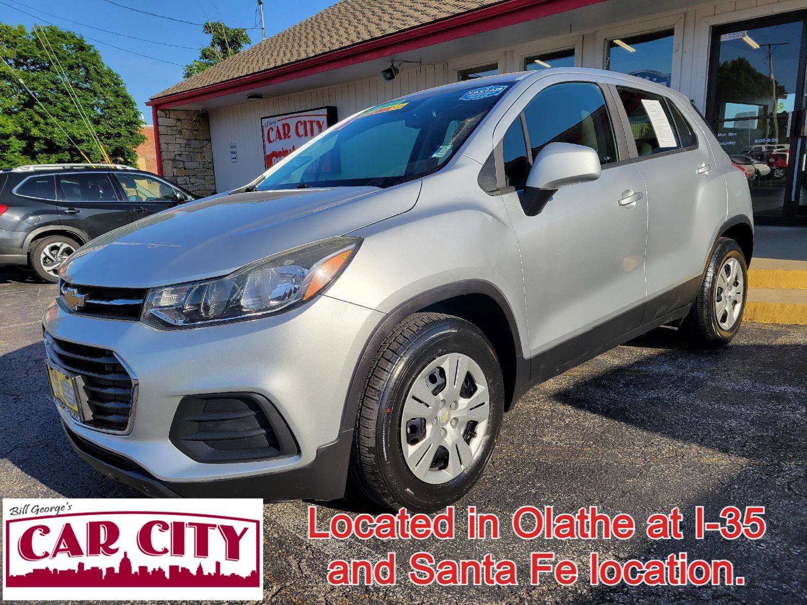 Used 2018 Chevrolet Trax LS FWD image 1