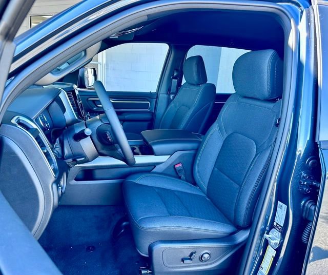 New 2026 RAM 1500 4x4 Crew Cab image 16