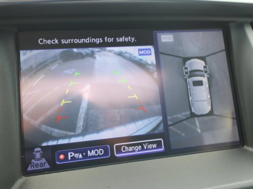 Used 2017 INFINITI QX80 4WD w/ Driver Assistance Package image 6