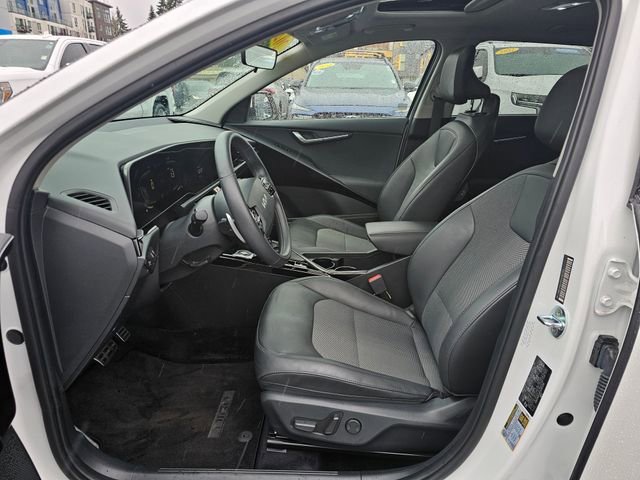 Certified 2023 Kia Niro EX Touring image 23