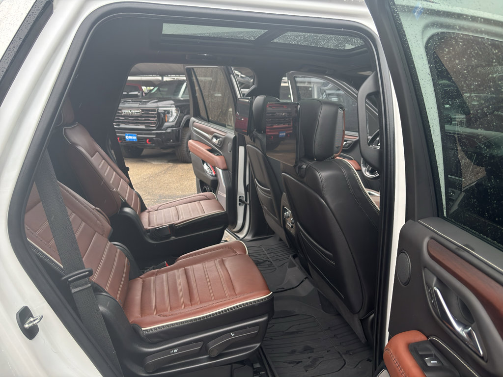 Certified 2023 GMC Yukon Denali Ultimate AWD/4WD image 18