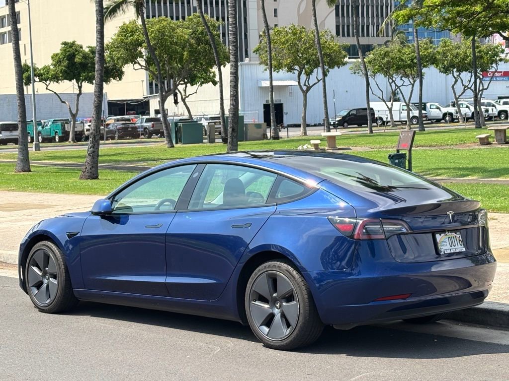 Used 2023 Tesla Model 3 Standard Range RWD image 4
