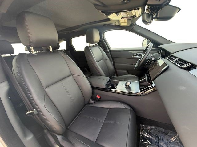 Certified 2025 Land Rover Range Rover Velar Dynamic SE AWD/4WD image 16