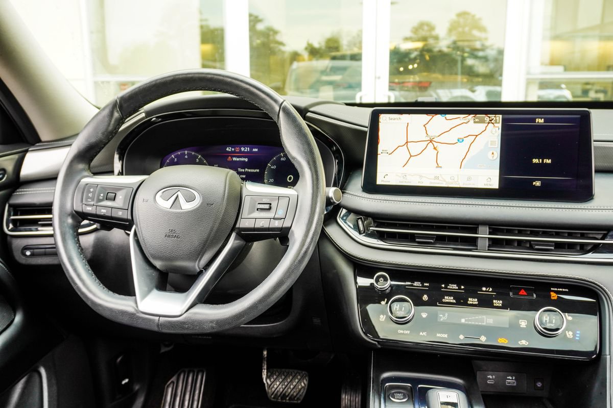 Used 2023 INFINITI QX60 Luxe FWD image 16