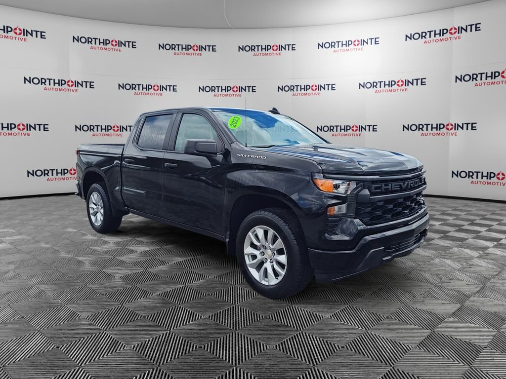 Used 2023 Chevrolet Silverado 1500 Custom AWD/4WD image 1