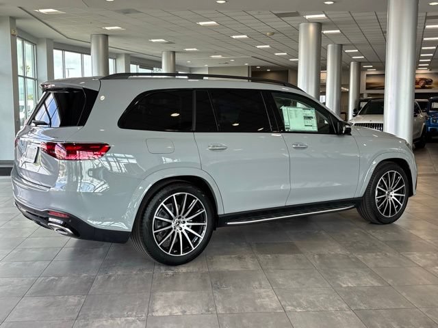New 2025 Mercedes-Benz GLS 580 4MATIC image 4