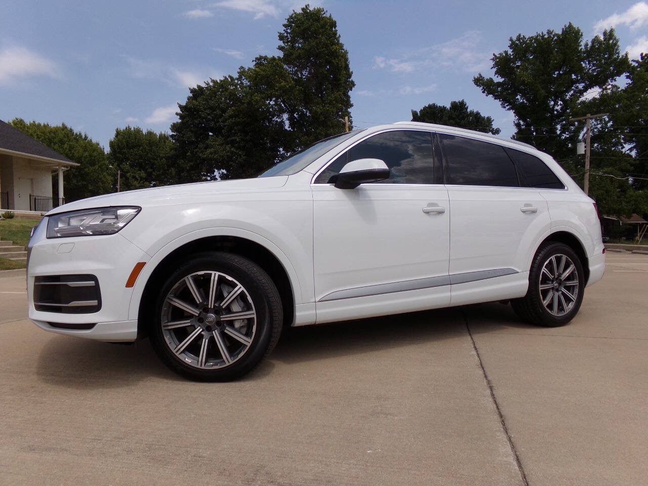 Used 2019 Audi Q7 2.0T Premium Plus w/ Premium Plus Package AWD/4WD image 4
