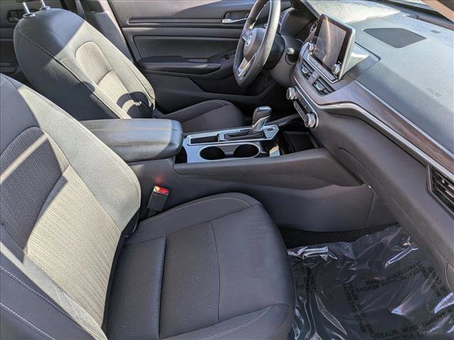 Used 2024 Nissan Altima 2.5 SV image 19