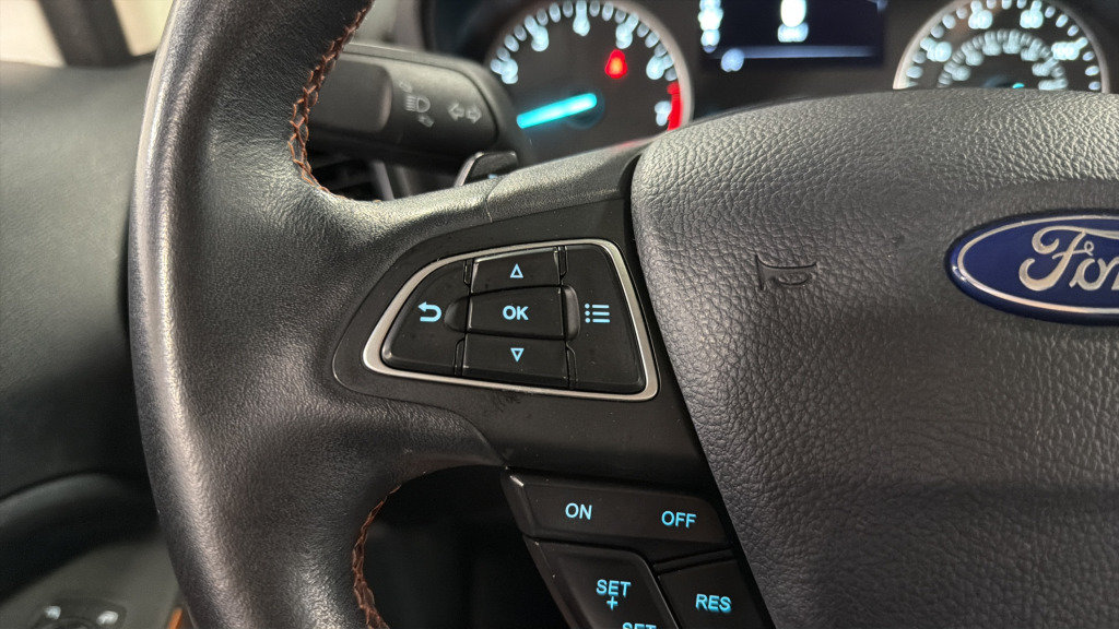 Used 2018 Ford EcoSport SES w/ SES Cold Weather Package AWD/4WD image 23