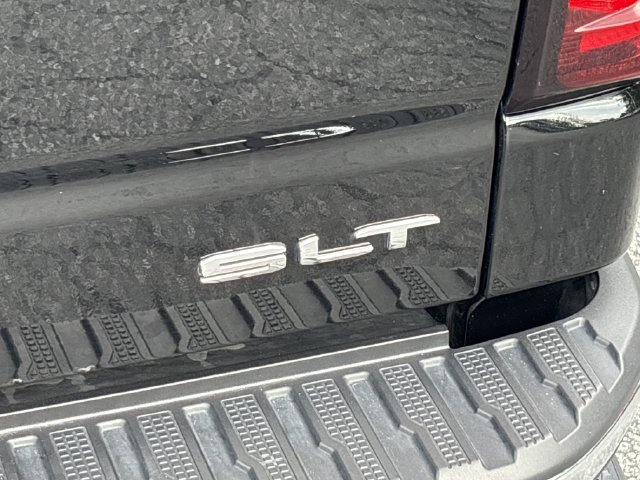Used 2025 GMC Sierra 1500 SLT RWD image 21