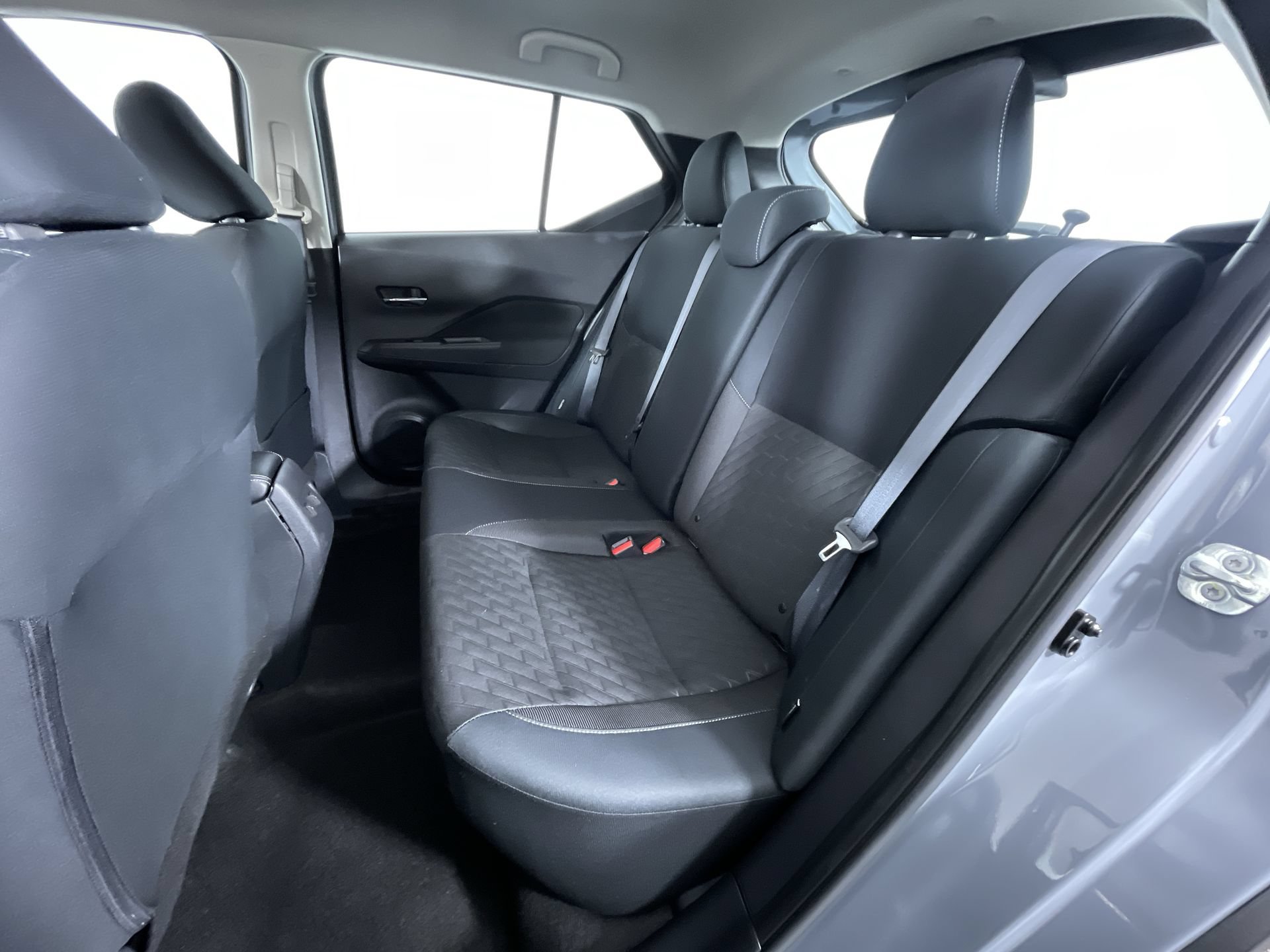Used 2023 Nissan Kicks SV FWD image 21