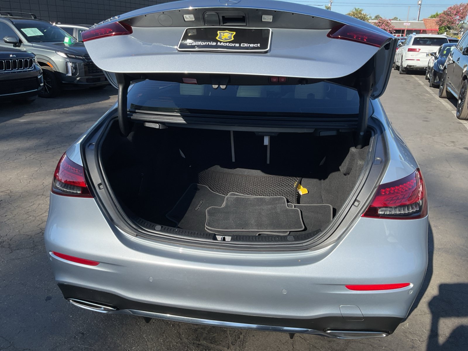 Used 2022 Mercedes-Benz E 350 Sedan image 26