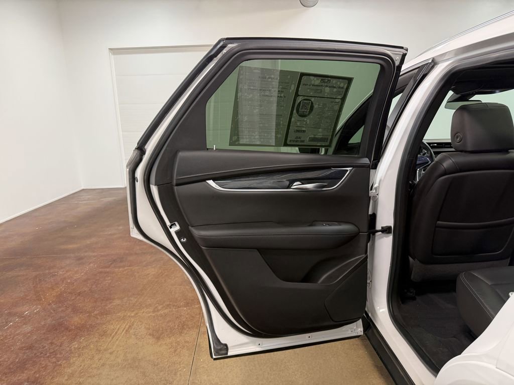 Used 2020 Cadillac XT5 Premium Luxury image 46