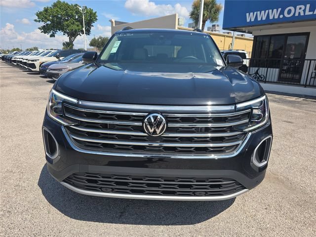 New 2026 Volkswagen Atlas SE FWD image 2