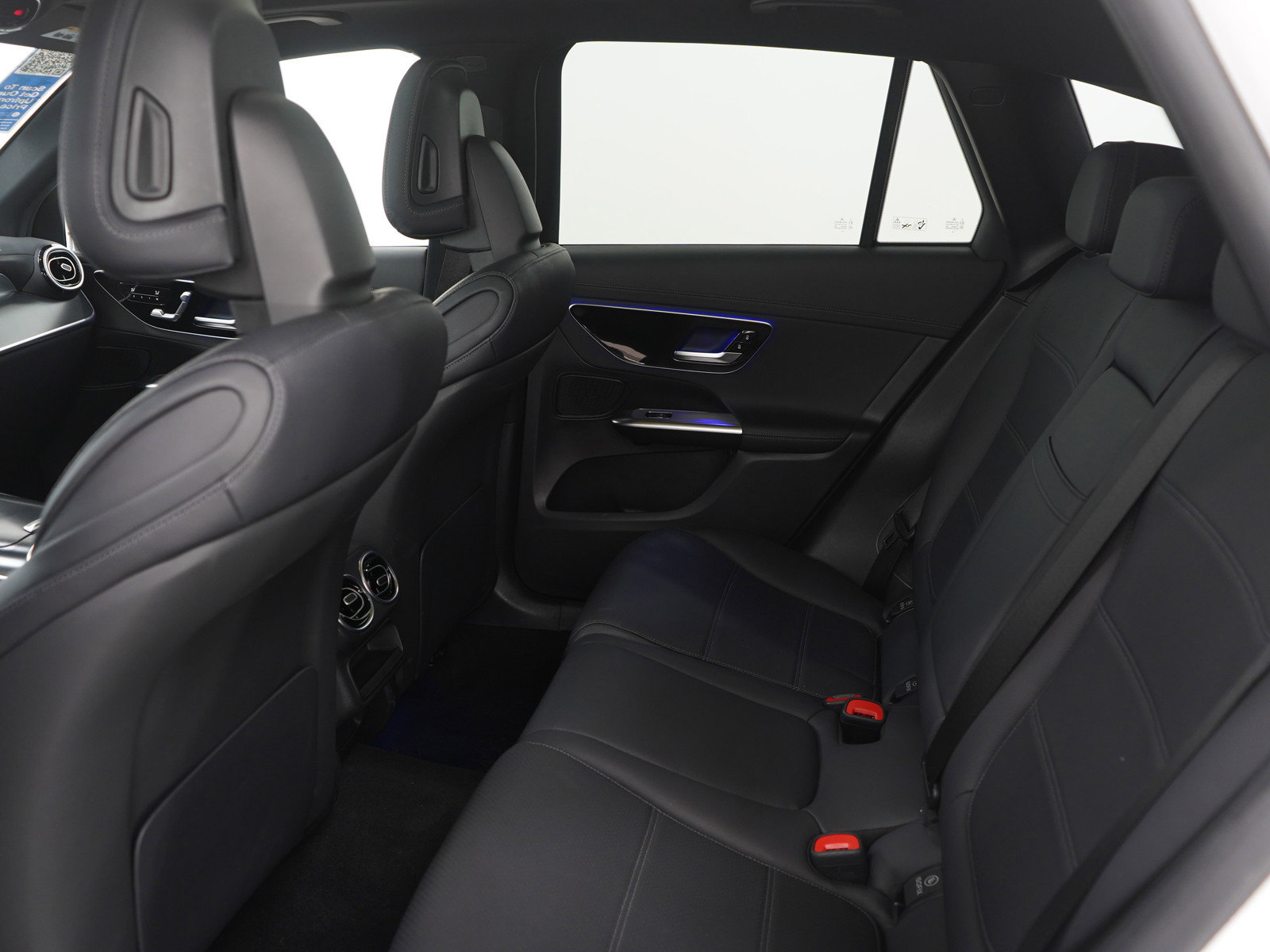 Used 2024 Mercedes-Benz GLC 300 4MATIC image 18