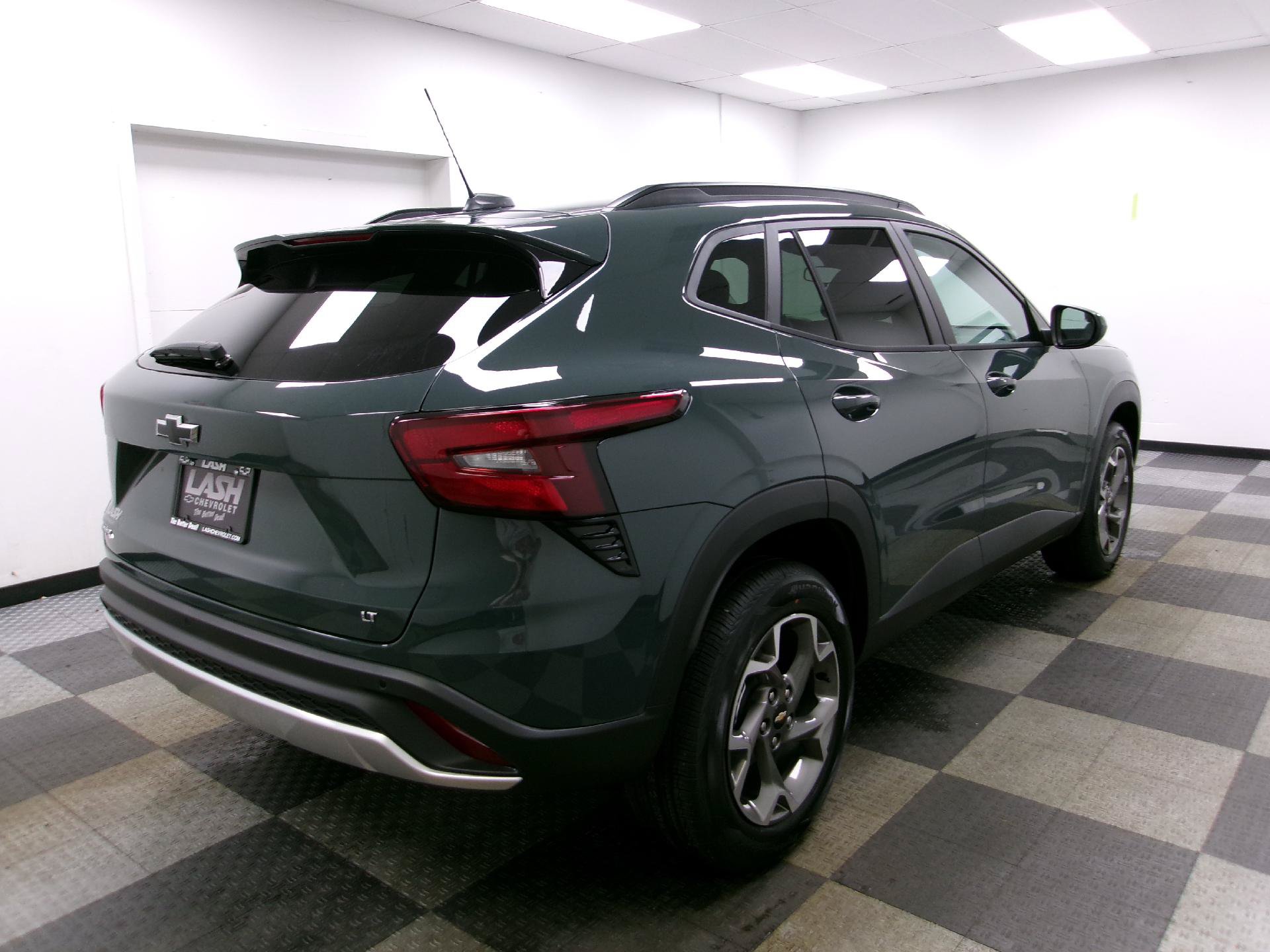 New 2026 Chevrolet Trax LT w/ Driver Confidence Package FWD image 13
