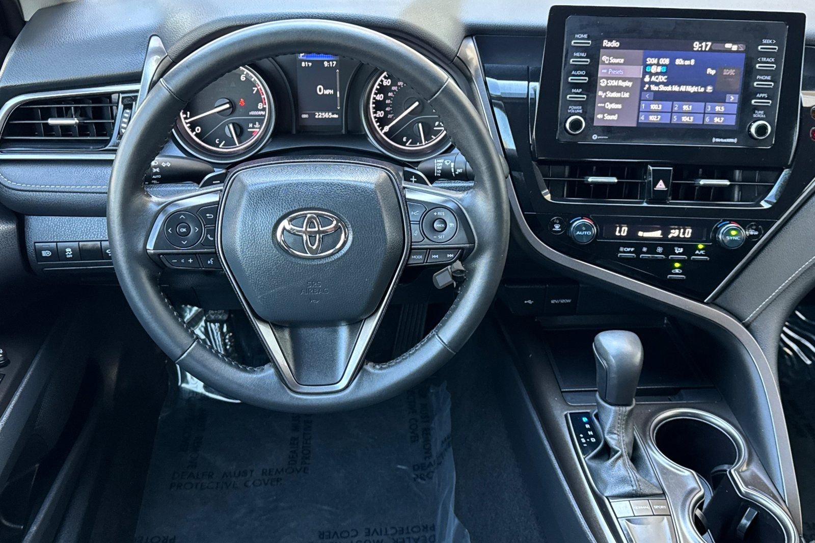 Used 2024 Toyota Camry SE image 14