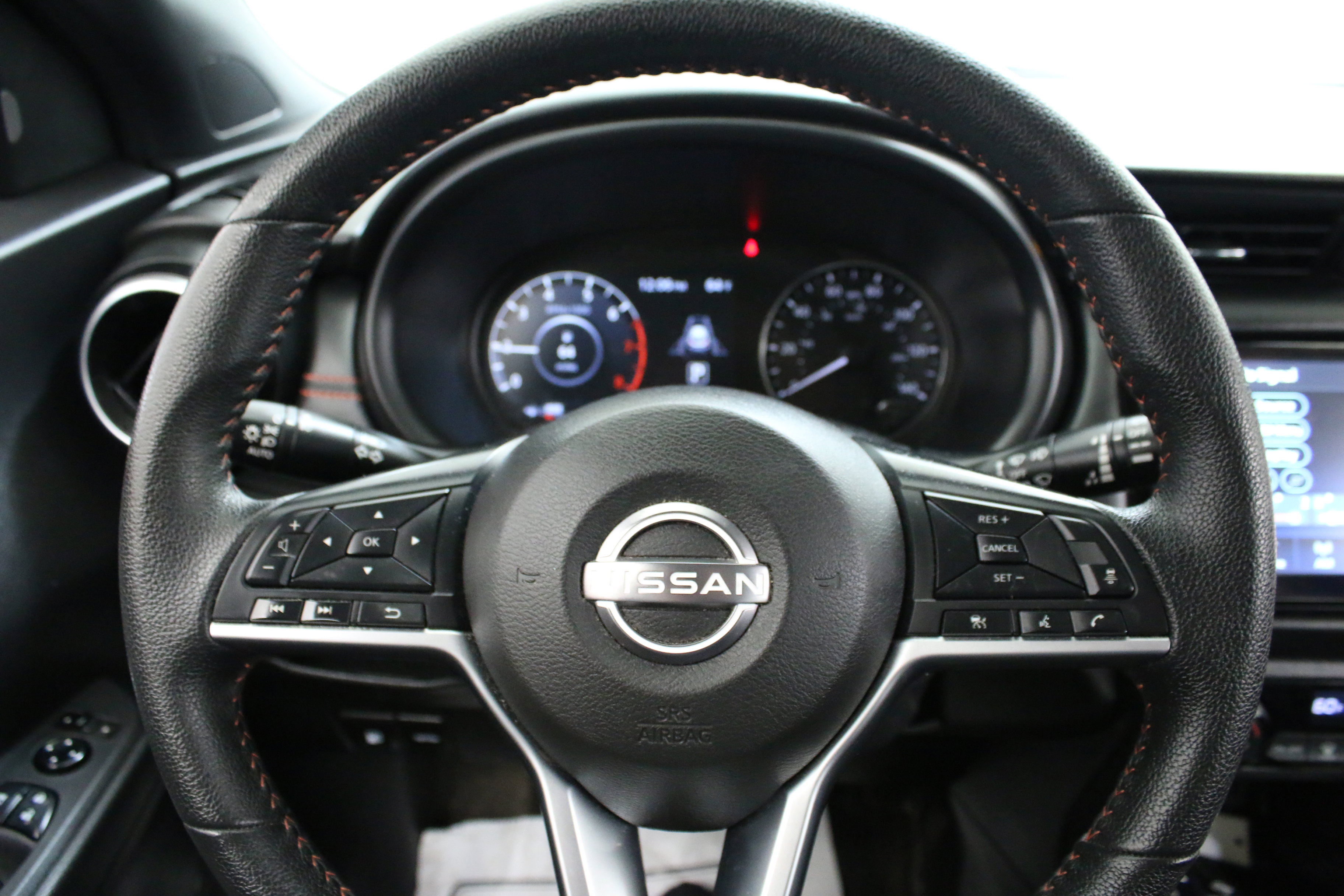 Used 2024 Nissan Kicks SR FWD image 13