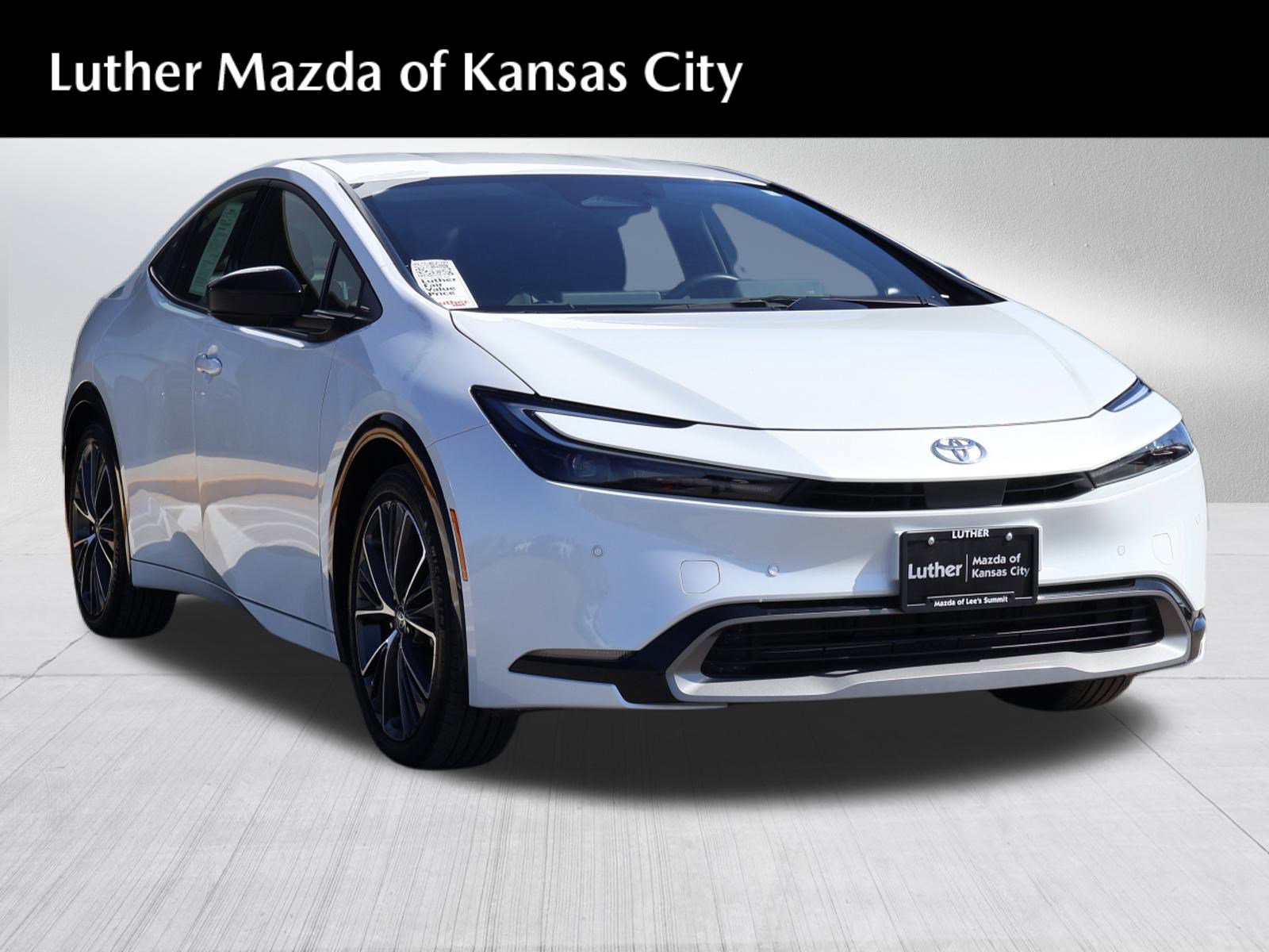 Used 2024 Toyota Prius LE