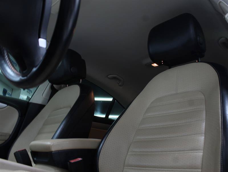 Used 2013 Volkswagen CC Sport FWD image 8