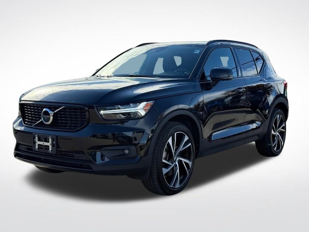 Used 2020 Volvo XC40 T5 R-Design w/ Protection Package Premier image 8