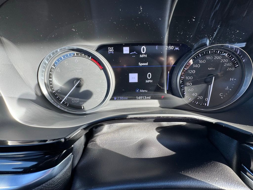 Used 2024 Cadillac XT6 Sport w/ LPO, ONYX Package image 22