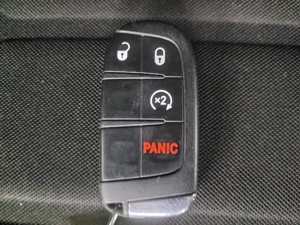 Used 2022 Jeep Renegade Latitude w/ Convenience Group AWD/4WD image 32