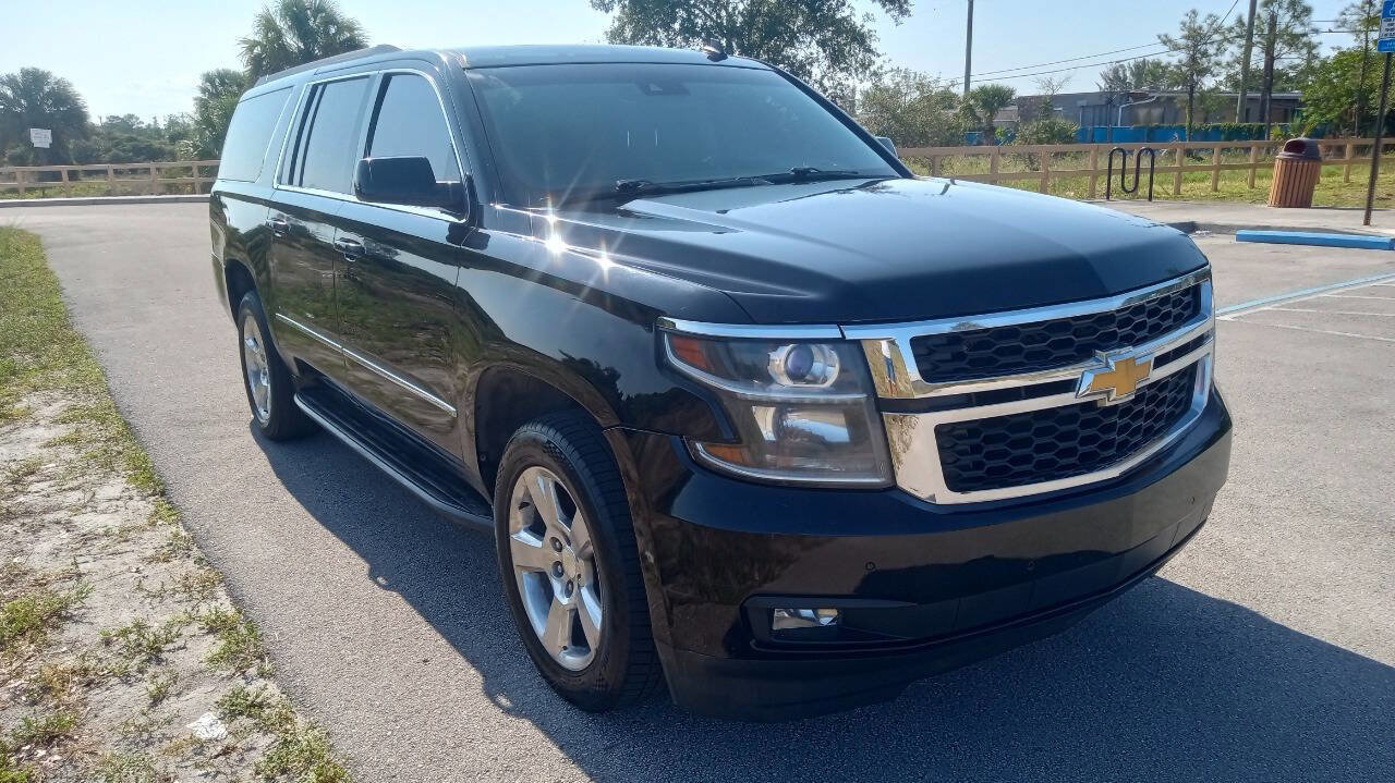 Used 2015 Chevrolet Suburban LT AWD/4WD image 4
