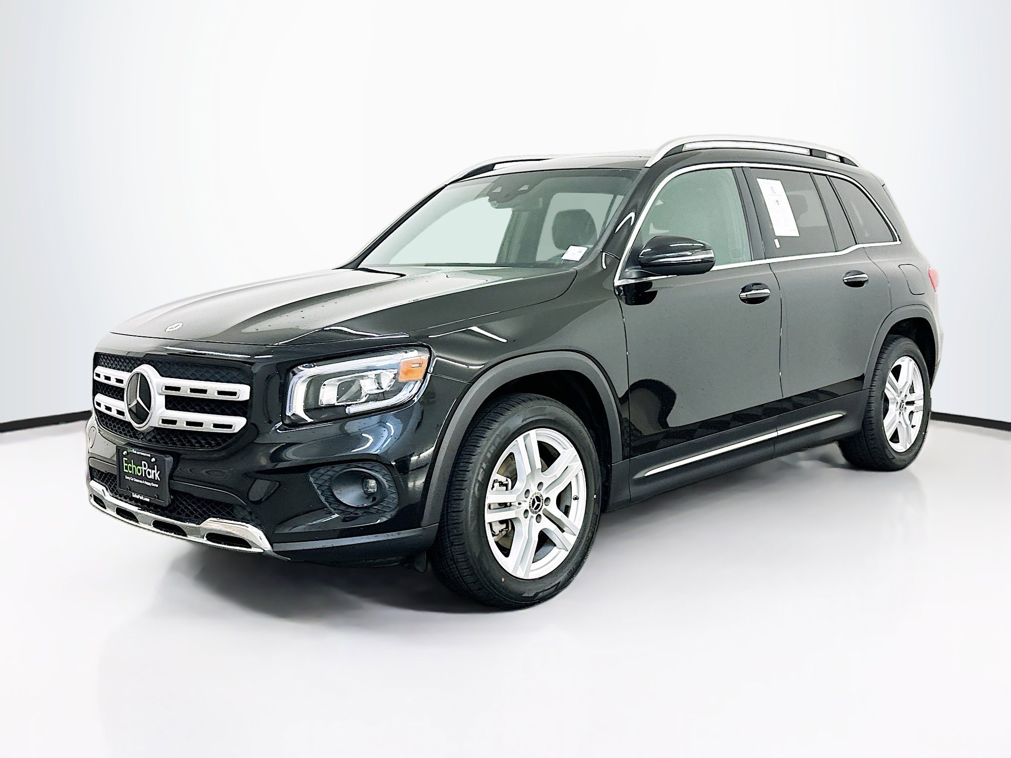 Used 2023 Mercedes-Benz GLB 250 4MATIC image 3