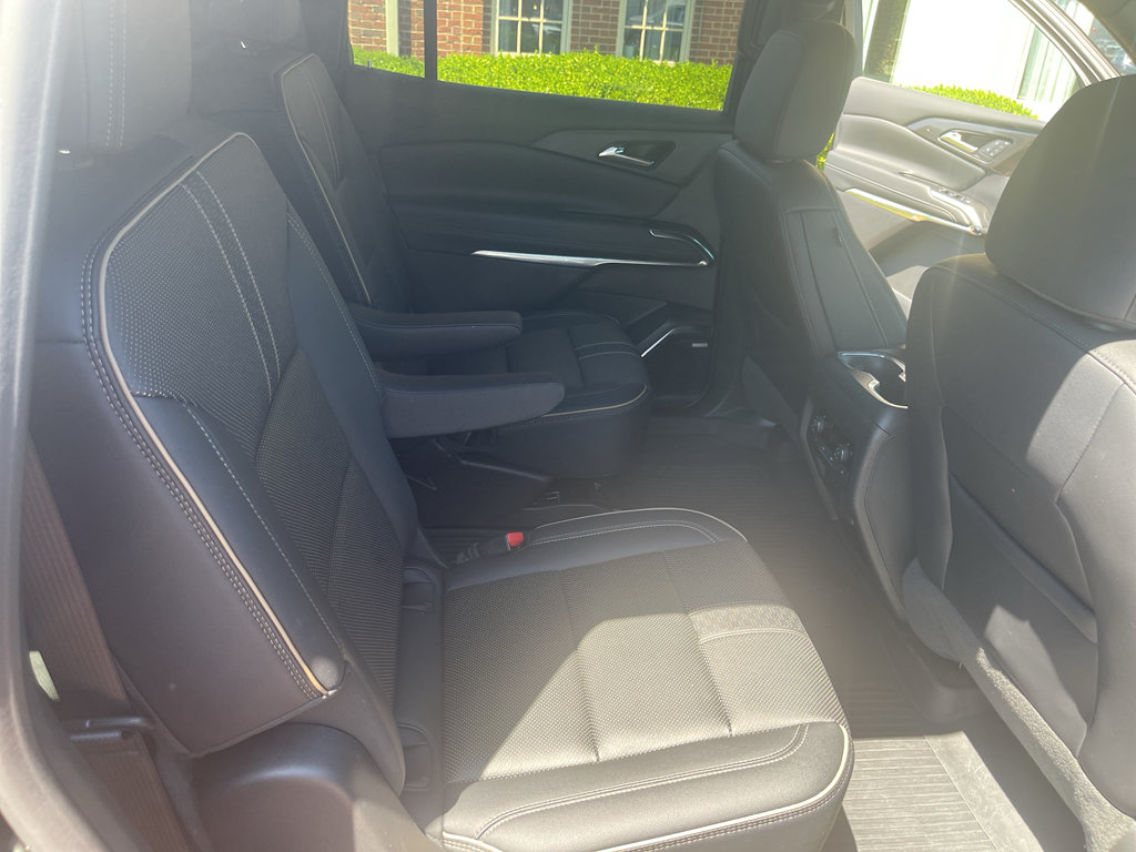 Used 2025 Chevrolet Traverse High Country w/ LPO, Floor Liner Package AWD/4WD image 39
